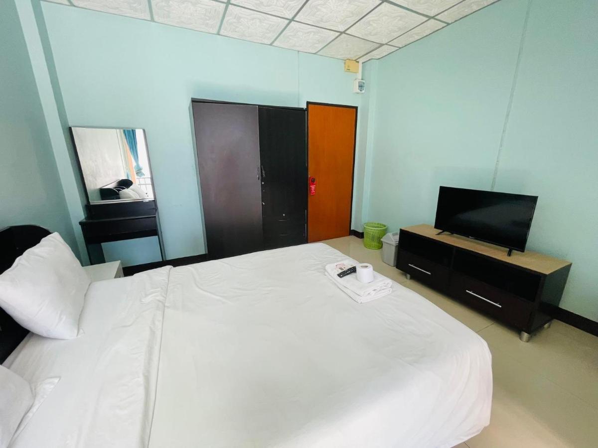 Br-Guesthouse Pattaya Buitenkant foto
