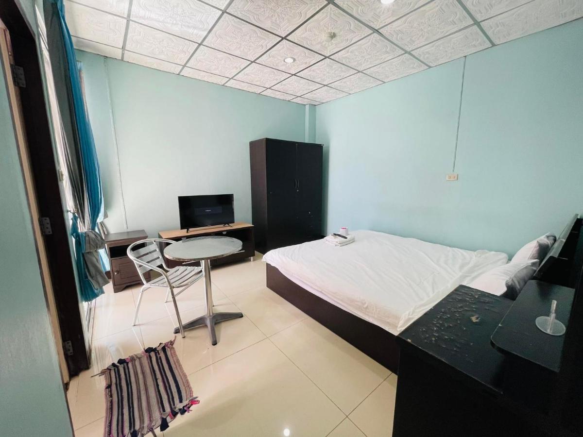 Br-Guesthouse Pattaya Buitenkant foto