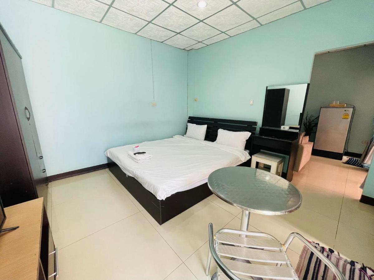 Br-Guesthouse Pattaya Buitenkant foto