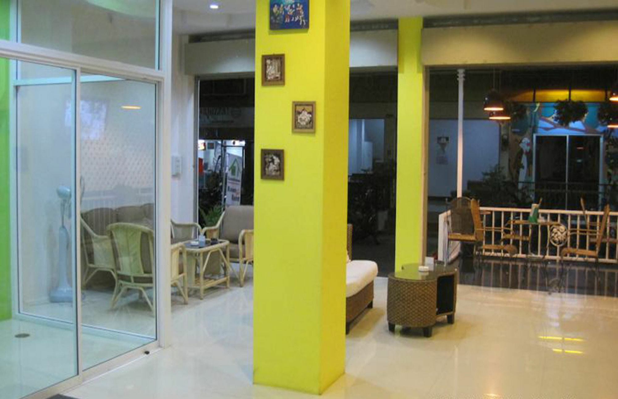 Br-Guesthouse Pattaya Buitenkant foto