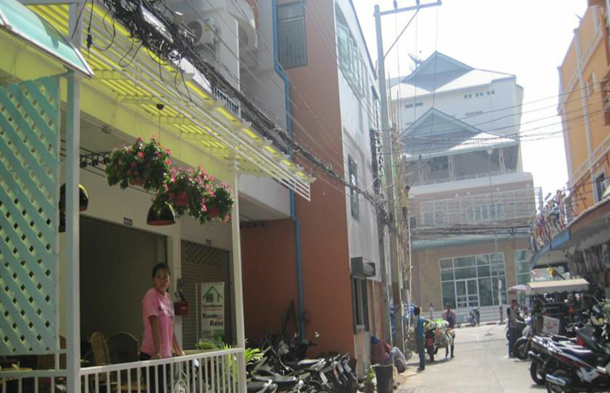 Br-Guesthouse Pattaya Buitenkant foto